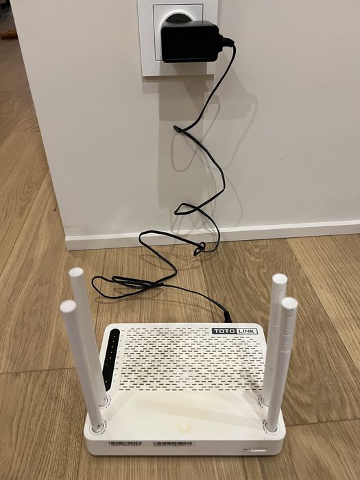 Router TotoLink A3002RU