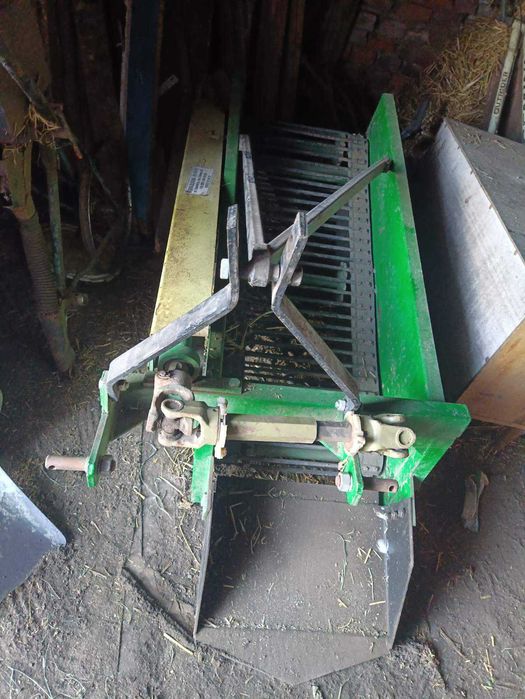 Плуг, копалка, культиватор, сільгосптехніка