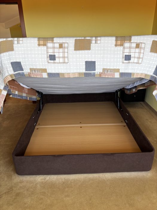 Cama com arrumação 1.60x2.00 Molaflex