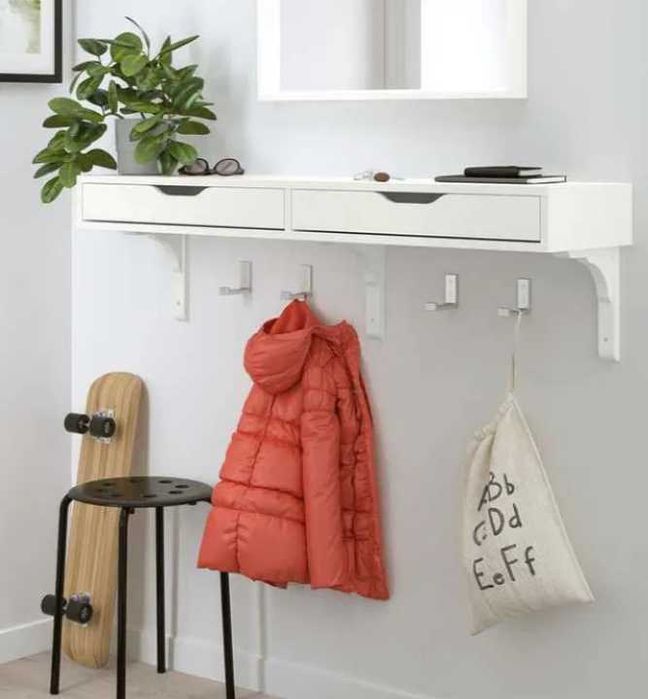 Móvel branco parede da IKEA