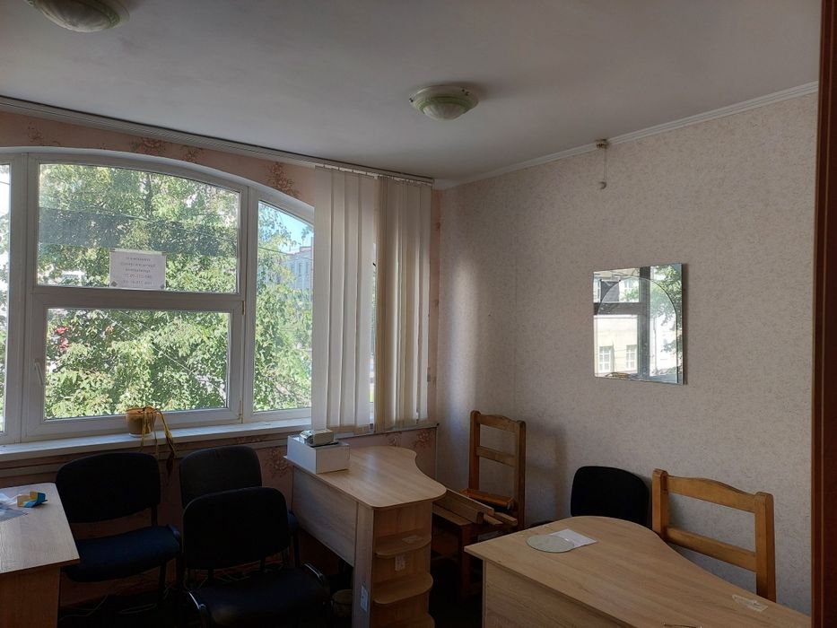 Здается в оренду кімната в центрі міста.