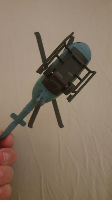 Вертолёт игрушка с подзаводом