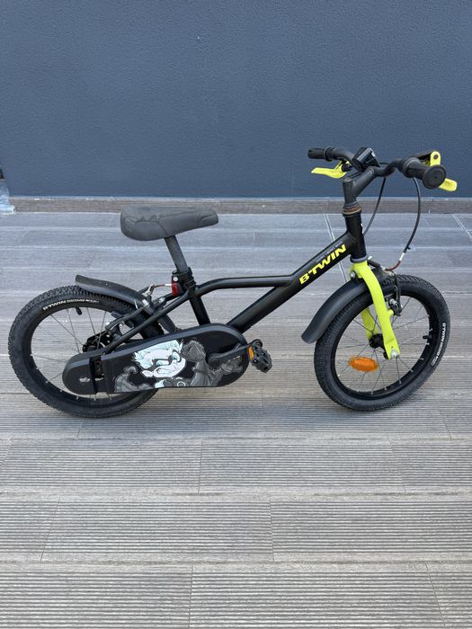 Bicicleta infantil BTwin Dark Heroe 16 polegadas