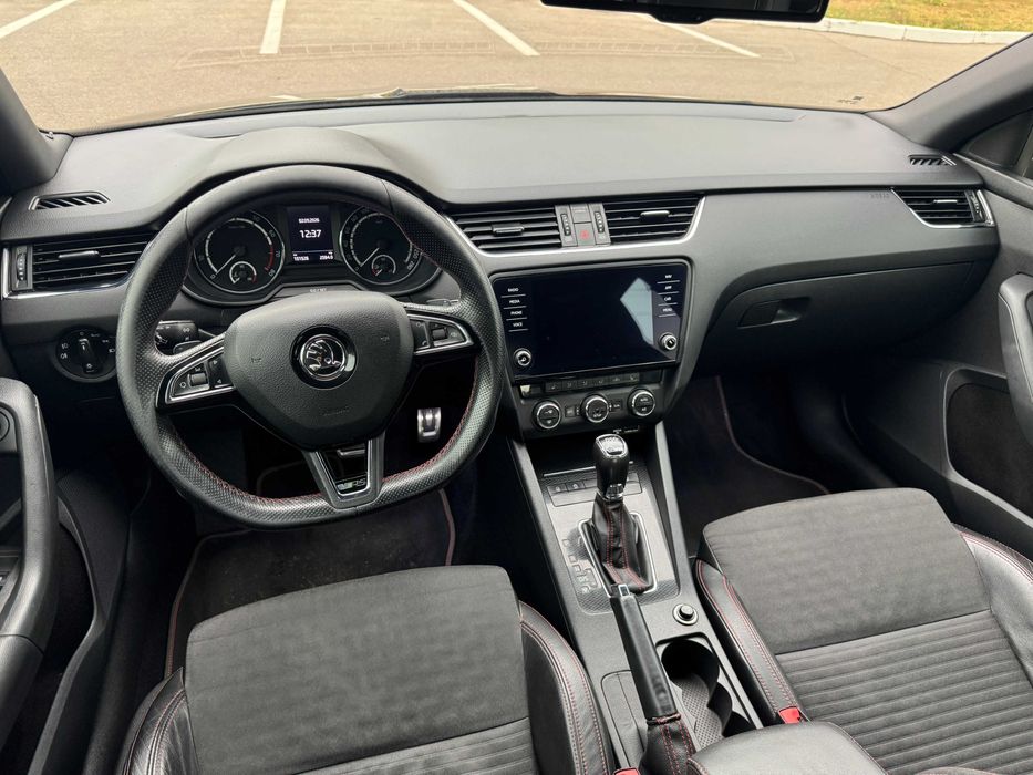 Продам автомобіль Skoda Octavia VRS 2.0