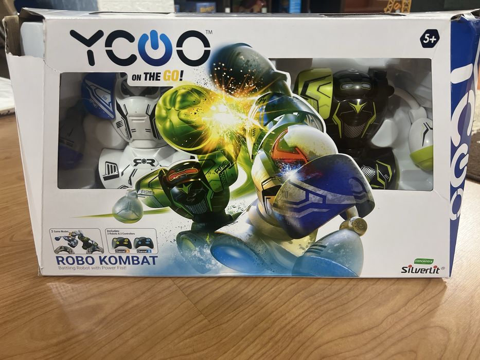 Robôs ROBO KOMBAT – 2 Robots + 2 Comandos – Como novos!