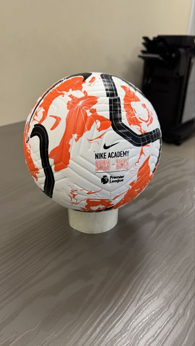 Мяч футбольный NIKE  термошов розмір 5