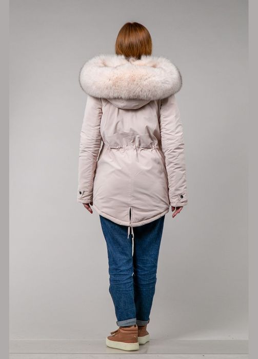 Парка жіноча пудра з Platinum Fox