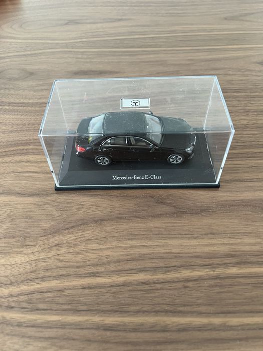 Miniatura Mercedes Benz Classe E