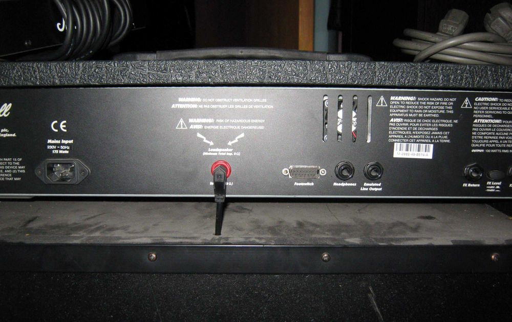 Marshall AVT100 VALVESTATE 2000 комбо гитарный усилитель, 100 Вт