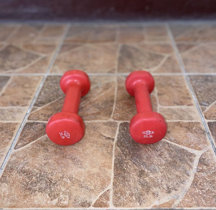 Гантели для фитнеса по 2 кг