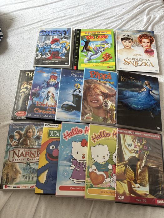 Zestaw płyt DVD z filmami dla dzieci