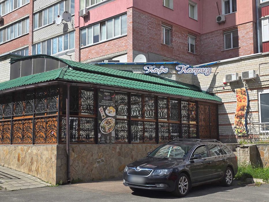 Кафе-ресторан з терасою в центрі - Вид 2