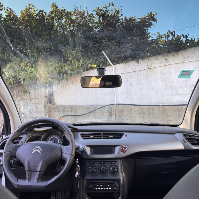 Cintroen C3 1.4hdi com 110 mil km