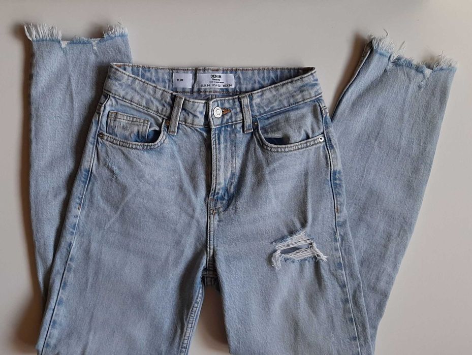 Spodnie z dziurami Bershka rozmiar XS