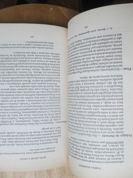 dicionário de Mitos, Deuses e Lendas, de Pamela Allardice