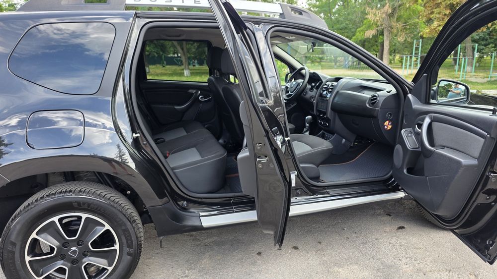 DACIA Duster Laureate Автомат 2wd  1.5диз. к9к 81kv.110л.с