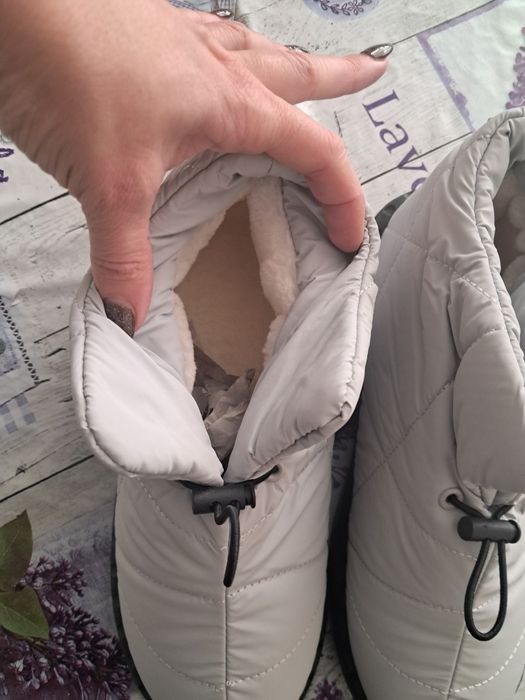 Продам нові зимові угі