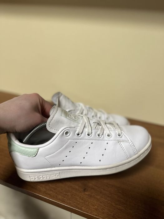 Кросівки adidas 36 р. Кросовки 23.5 см. Шкіра