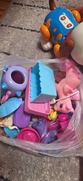 Lalki Barbie i inne