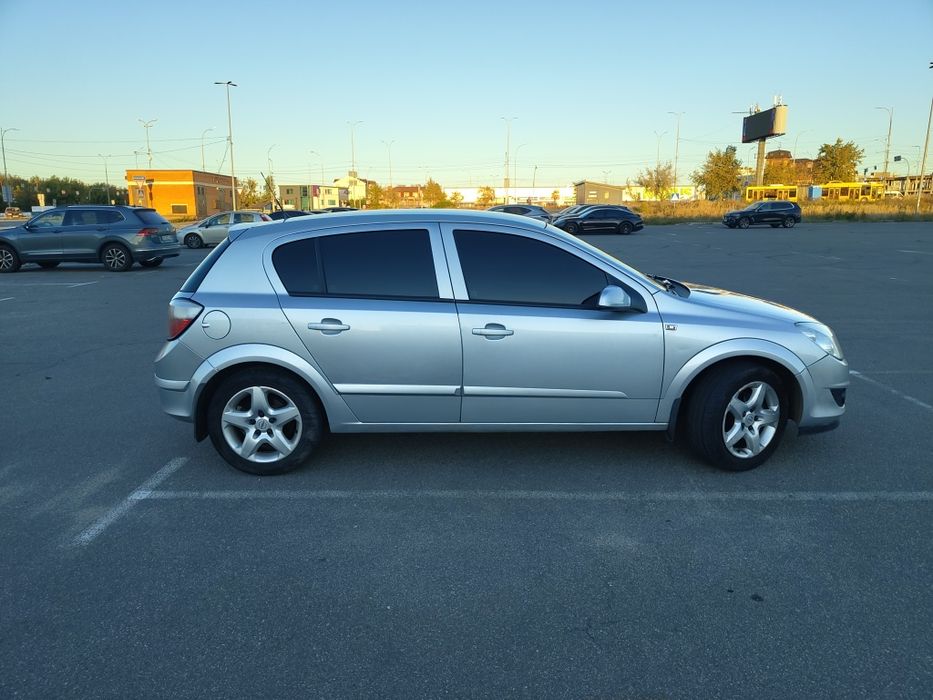 Opel Astra H 2007 1.6 г/б