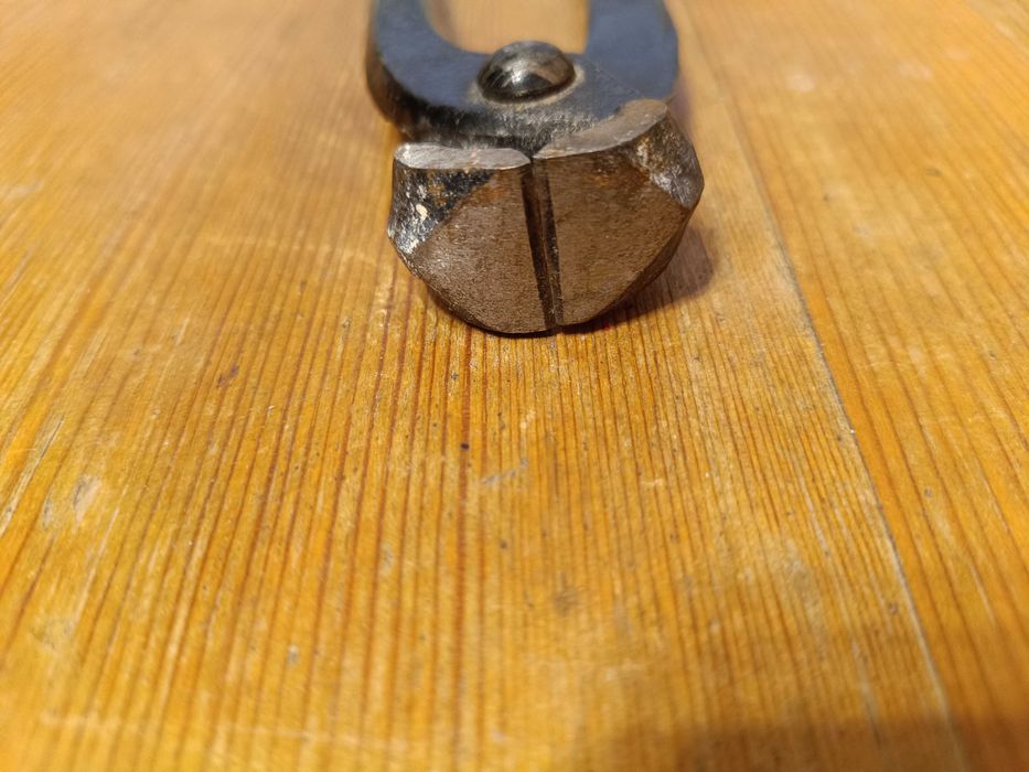 Stare szczypce obcęgi