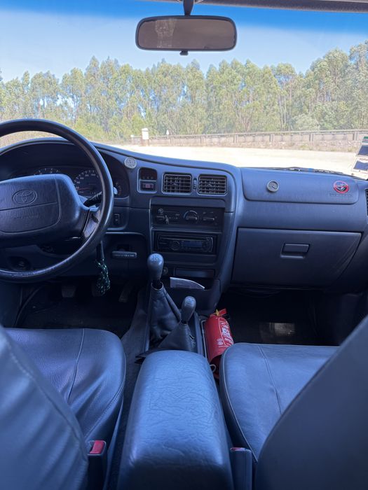 Toyota Hilux 2.4 TD Tracker *ÚNICO DONO*