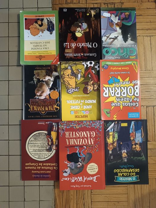 Vários livros disponíveis