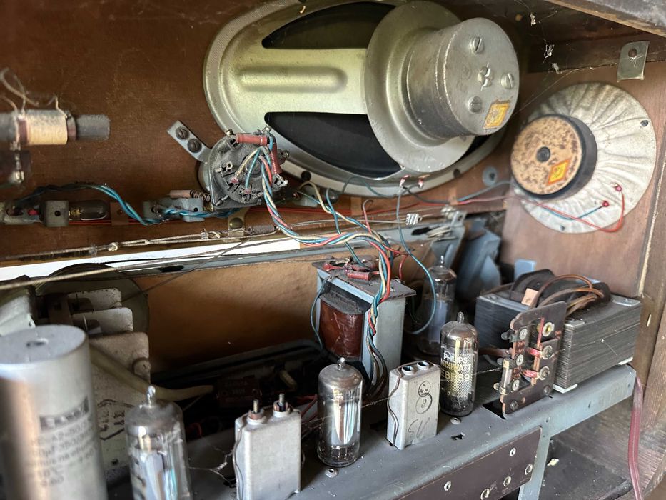 Radio lampowe ZRK Tatry 3281