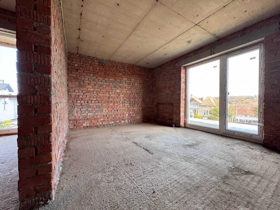 Продається будинок у с. Басівка | 212 м² | 8,5 соток | гараж на 2 авто