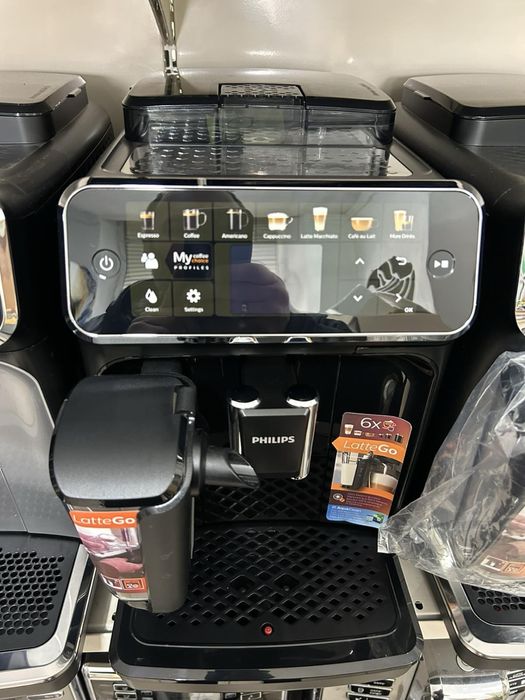 Кавомашина Philips Series 5500