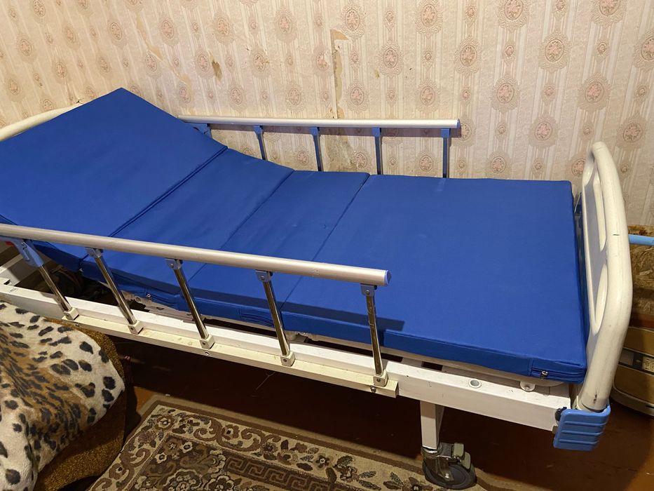 Функціональне медичне ліжко + Матрац в комплекті