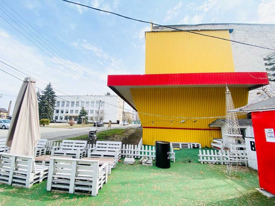 Здається приміщення 570м2 в суперлокації, самий центр Баришівки!!!