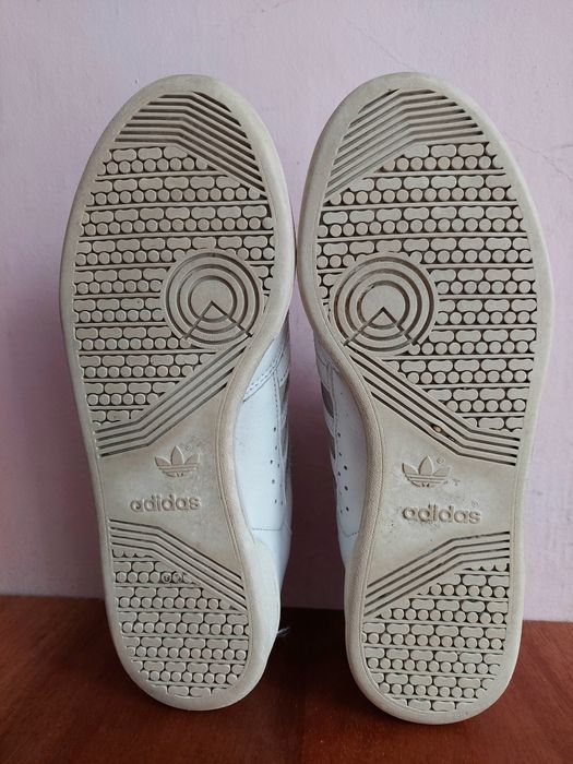 Кросовки фірми adidas Continental 80 оригінал 
Розмір по бірці:
USA 9