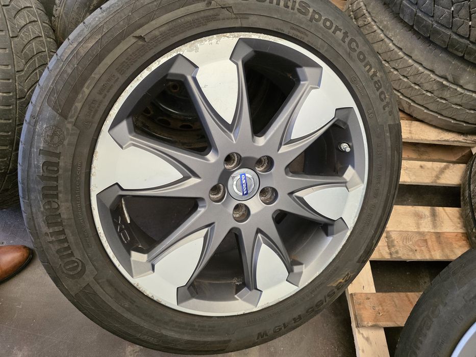 Oryginalne felgi R19