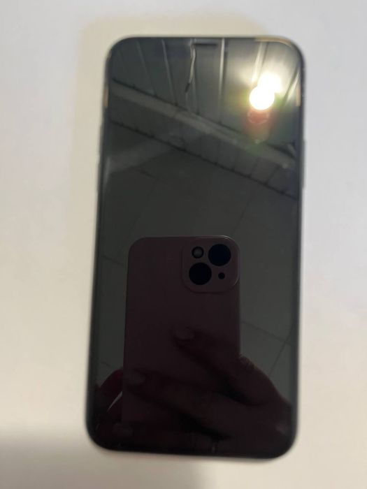Продам Iphone11 pro 256