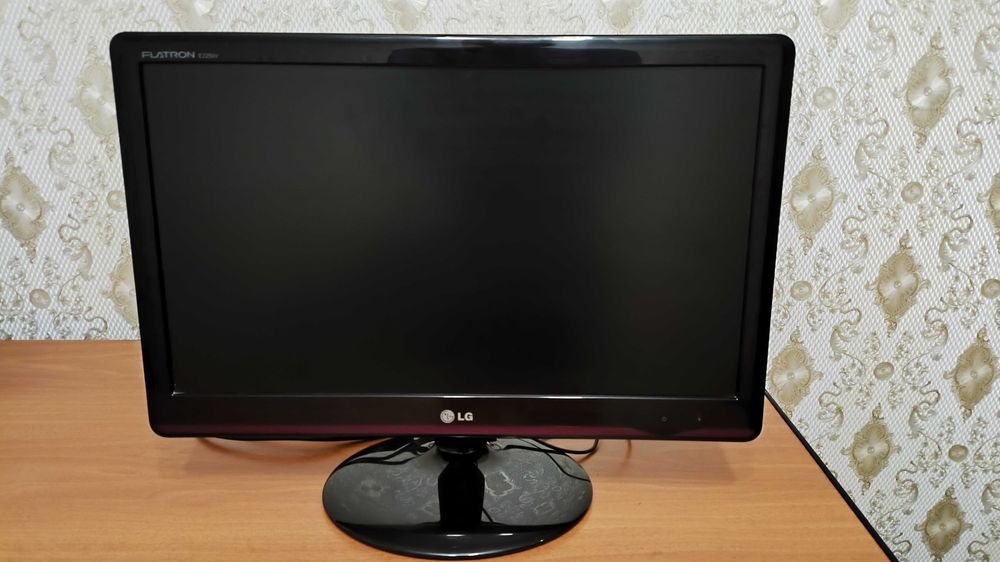 ПК Intel Core i3-6100 3.70GHz. DDR4 Монитор LG e2250v
