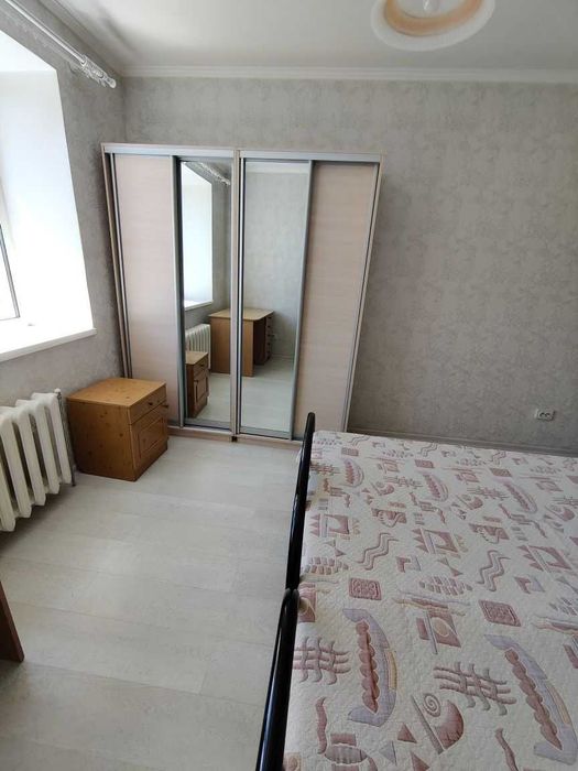 2-к квартира з ремонтом,ЦЕНТРАЛІЗОВАНЕ опалення,  74м2