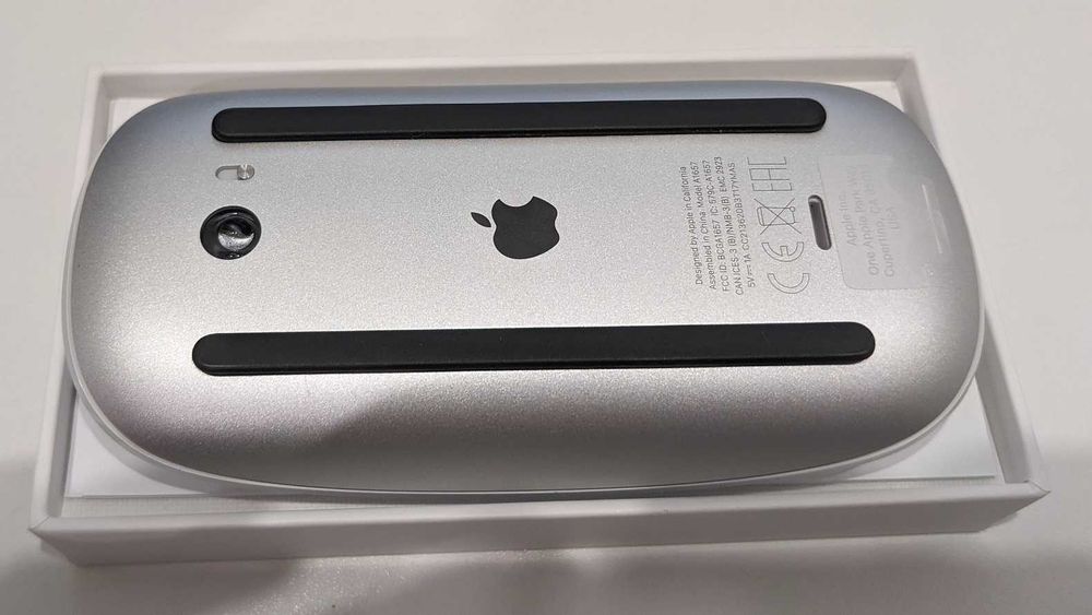 Миша Apple Magic Mouse Bluetooth White (MK2E3ZM/A)