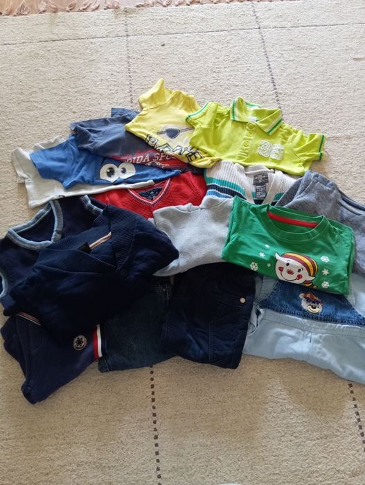 Lote de roupa 12/18 meses