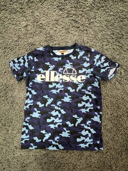 Камуфляжна футболка ellesse