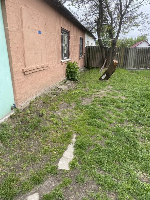 Продам однокімнатну квартиру .