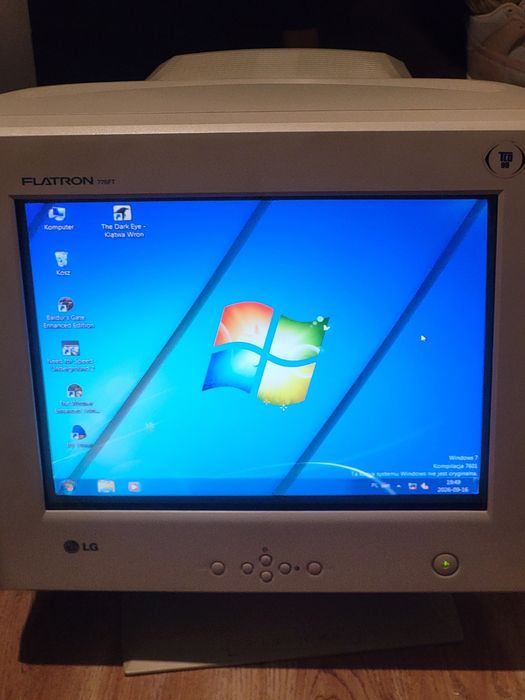 LG Flatron 775FT 17" CRT – bardzo dobry stan, sprawny, retro PC, komplet kabli