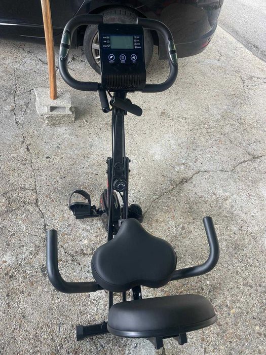 Bicicleta estática para exercício