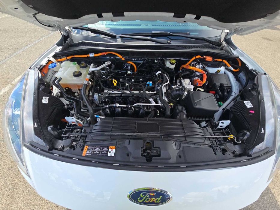2022 Ford Escape Plug-In Hybrid SE плагин гибрид