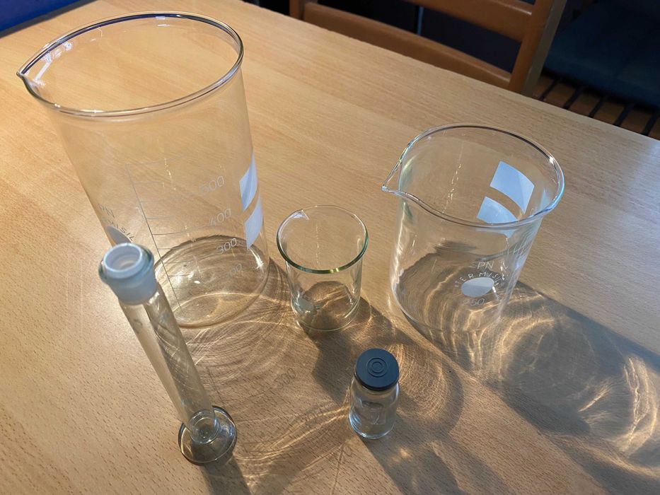 Zestaw szkła laboratoryjnego