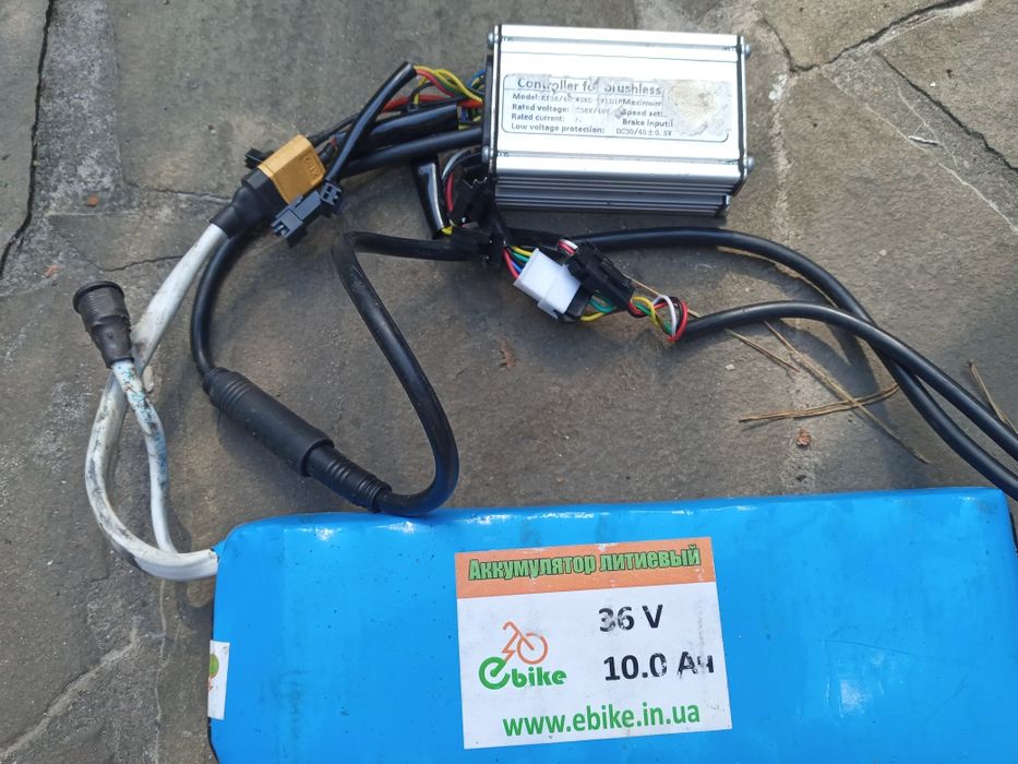 Мото колесо з велосипедом Дєсна дорожнік