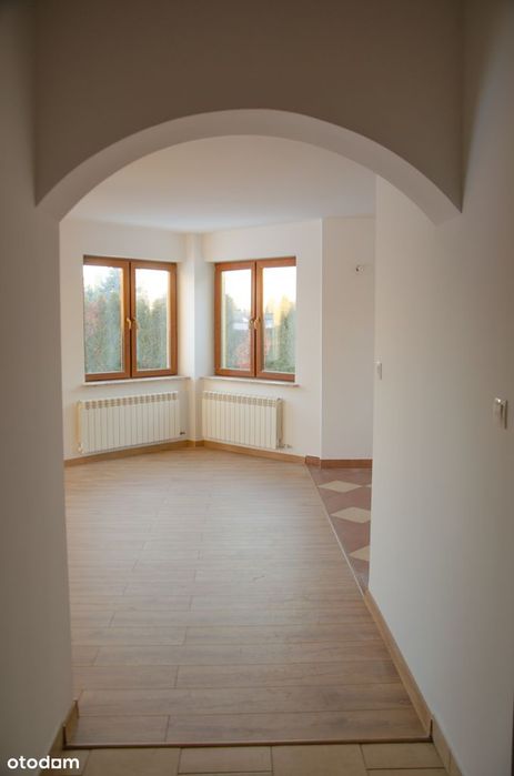Nowy dom wolnostojący w Sadkowie – 2,5 km od centrum Radomia