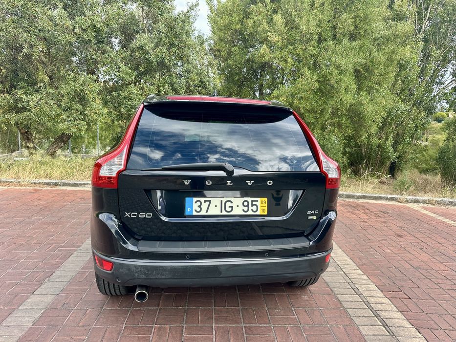 Volvo XC 60 — fotografia 4