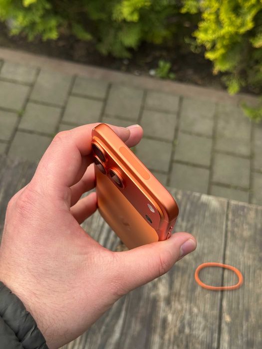 Apple iPhone 17 Pro Max 256GB Cosmic Orange eSim Neverlock Гарний стан