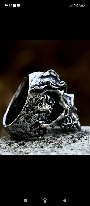 Sygnet męski czaszka nowość 2024